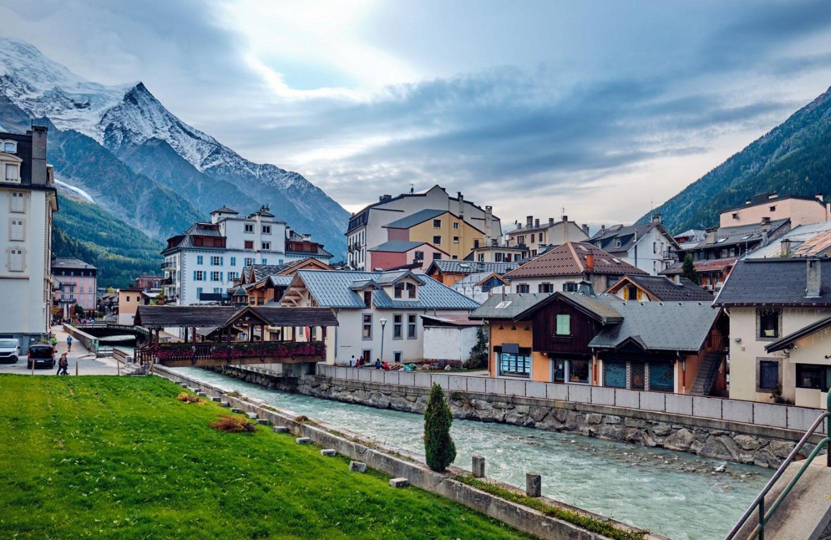 Top Floor Apartment Mansard - Central Chamonix Mont Blanc Haven Exterior photo